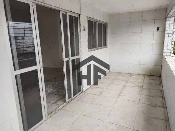 Imagem Casa com 03 Quartos e Loja no Engenho do Meio, Recife