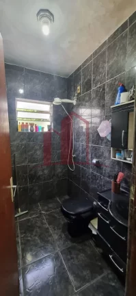 Imagem Imperdível oportunidade de adquirir casa a venda no Jardim Alegria, Francisco Morato-SP! 2 quartos, 1 sala, 2 vagas de garagem.