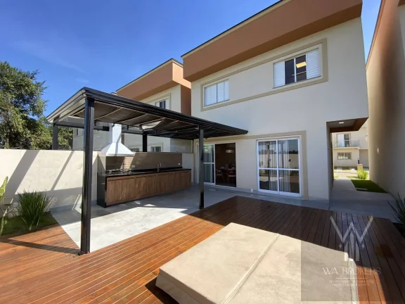 Casa á Venda _ Resid Altos Castelo - R$ 745.000 _ Araçariguama SP