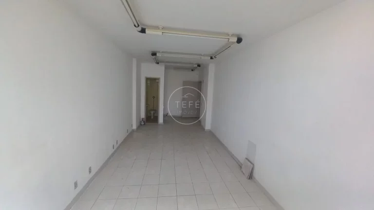 Imagem SALA COMERCIAL na PRAÇA SAENS PENA - R$ 190.000