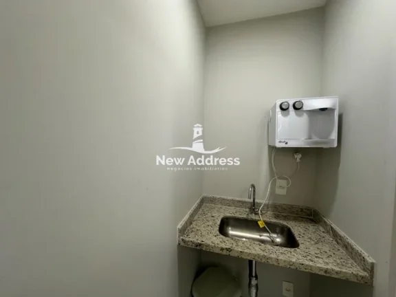 Imagem Sala comercial pronta para uso, 30 m², com vaga, ar-condicionado e portaria 24h. Localização estratégica perto da Terceira Ponte e do Hospital V.V.