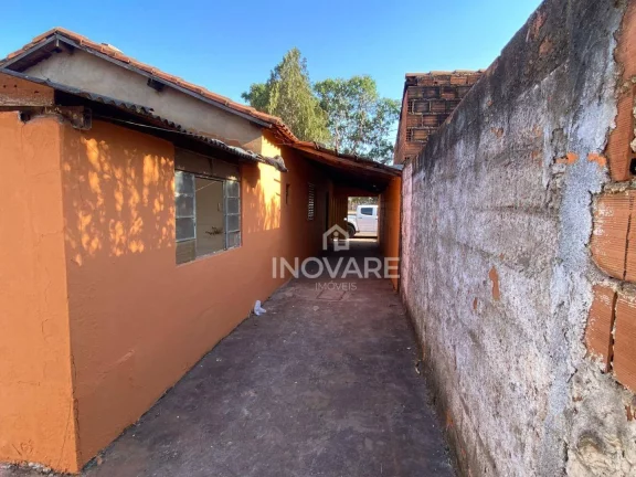 Imagem Casa com 3 dormitórios para alugar, 91 m² por R$ 800,00/mês - Setor Dona Marolina - Itumbiara/GO