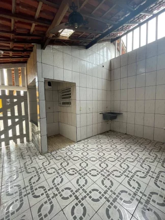 Imagem Ótima casa com dois dormitórios - Vila Caiçara - Praia Grande.