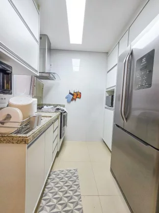 Imagem Apartamento Pé na Areia à Venda com 3 dormitórios 1 suíte 133m² Riviera de São Lourenço Bertioga SP