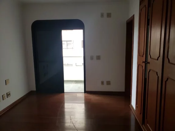 Imagem Excelente apartamento de alto padrão com 1 pavimento e 1 unidade por andar com 282,20m² area util ...