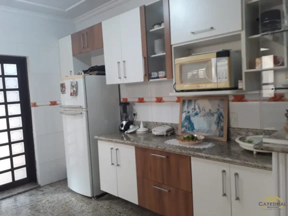 Imagem Sobrado à venda com 04 dormitórios e 04 vagas- Jardim Merci - Jundiaí/SP