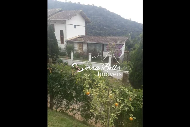 Imagem Casa com 3 dormitórios à venda, 344 m² por R$ 990.000,00 - Albuquerque - Teresópolis/RJ