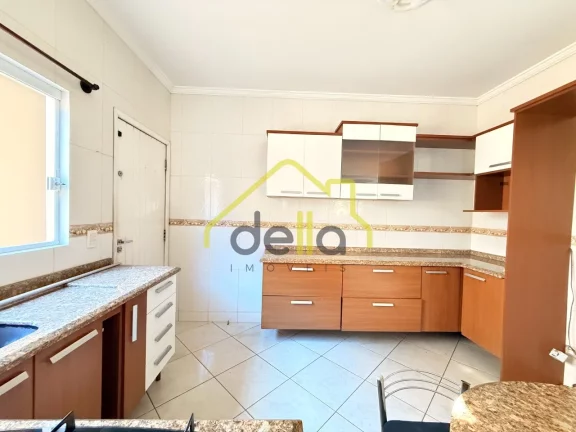 Imagem Excelente Casa Plana Averbada no Iririú próxima do Colégio Santo Antônio!!