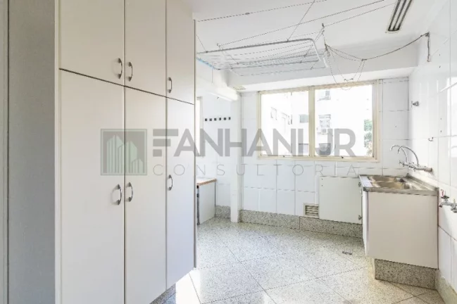 Imagem Deslumbrante apartamento de 4 quartos e 4 suítes no Jardim Paulistano, São Paulo - SP: 465m², 4 salas, 6 banheiros e 5 vagas de garagem.