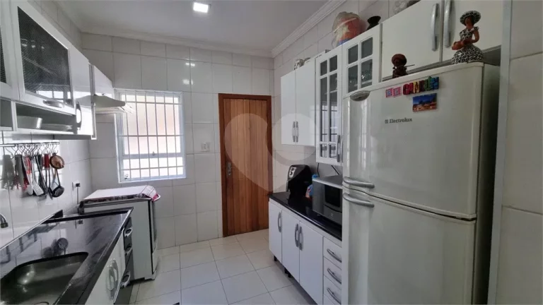 Imagem Casa à venda com 3 quartos, sendo 3 suítes, em Vila Sônia, São Paulo - SP