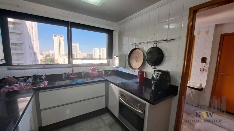 Imagem Apartamento à venda na Vila Leopoldina São Paulo SP com 4 dormitórios, 2 suítes, 3 vagas de garagem e 172m² para investidores