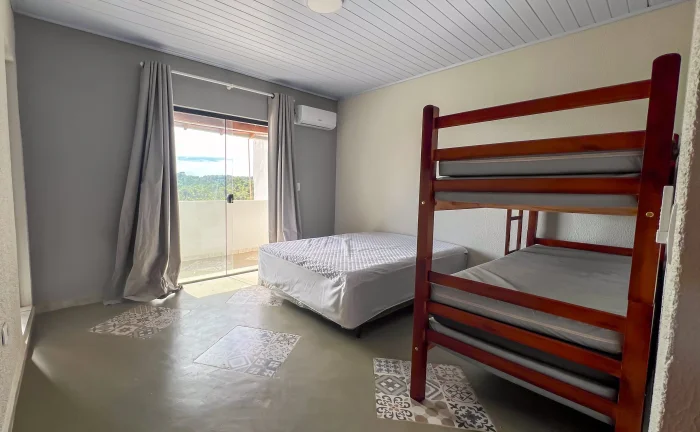 Imagem Oportunidade imperdível: Chácara à venda em Araçoiaba da Serra-SP, no bairro Cercado, com 7 quartos, 4 suítes e 500m² de área!