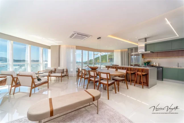 Imagem Frente ao Mar para Venda em Balneário Camboriú / SC no bairro Centro