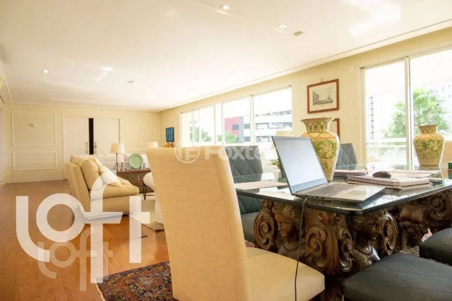 Imagem Apartamento Alto da Lapa - 366M², 4 Dorms, 4 Suítes, 5 Vagas, Varanda.