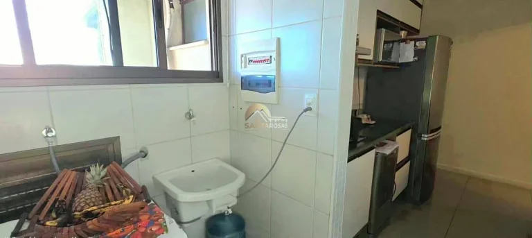 Foto do imóvel: Varanda e posição nascente para mais luz e ventilação, com 1 suíte e 3 banheiros. 2/4 nascente com