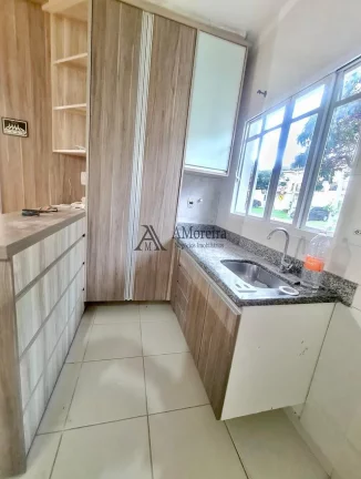 Imagem Casa Condomínio Residencial Thina à Venda em Jundiaí-SP - 3 Quartos, 1 Suíte, 2 Salas, 3 Banheiros, 2 Vagas de Garagem - Jardim Carolina