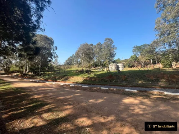 Imagem Terreno de 1.000m² à Venda em Atibaia/SP - Condomínio com Acesso a Represa!