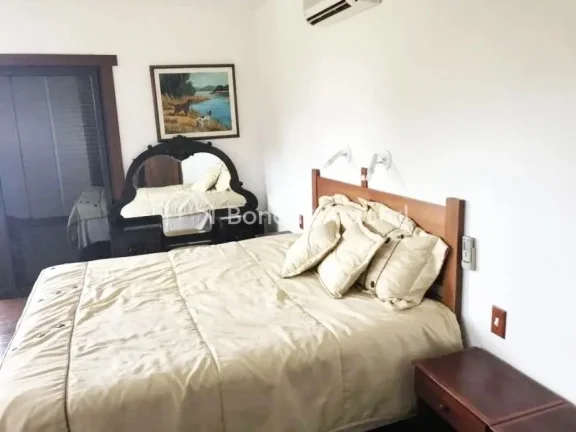 Imagem Casa em condomínio com 1000 m² e 7 quartos