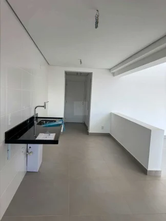 Imagem Hype-Apartamento de luxo à venda em Ribeirão Preto, Jardim Botânico, com 3 quartos, 156m2, sala com pé direito duplo, andar alto frente.