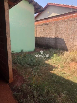 Imagem Casa com 3 dormitórios à venda por R$ 230.000,00 - Alto do Trindade - Itumbiara/GO
