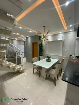 Imagem Casa com 126 AC 150 AT com 3 dorms uma suíte closet, mobilhada, piscina aqu