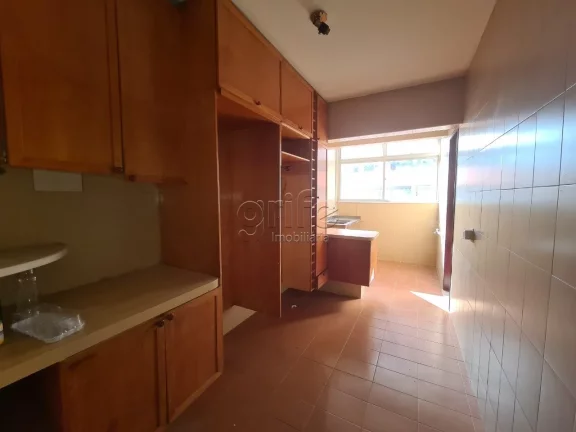 Imagem Venha descobrir o luxo e o conforto neste apartamento no Meireles! Com generosos 216 metros quadrado...