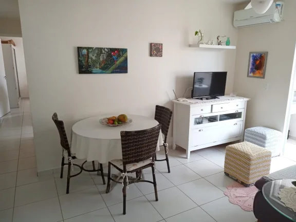 Imagem Apartamento semi-mobiliado à venda próximo às praias de Canasvieiras