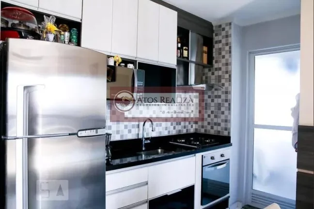 Imagem Imóvel aconchegante para alugar com 2 quartos e 1 banheiro no total. Este imóvel está bem equipado, é ideal para quem procura conforto e comodidade. O condomínio é bem equipado com diversas instalações, apropriado para quem busca lazer sem sair de casa e 