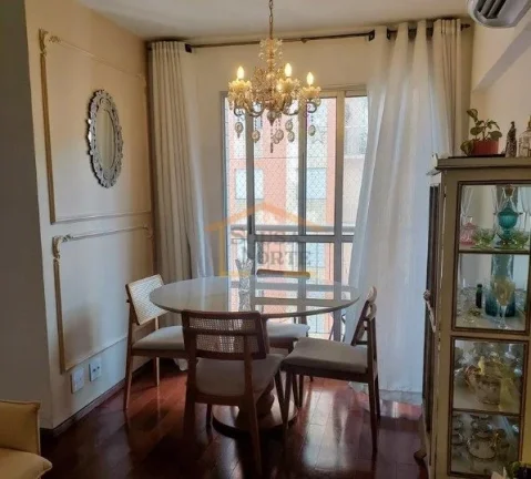 Imagem Apartamento com 61m², possui sala 2 ambientes com ar condicionado e sacada. Dispõe de 3 dormitóri...