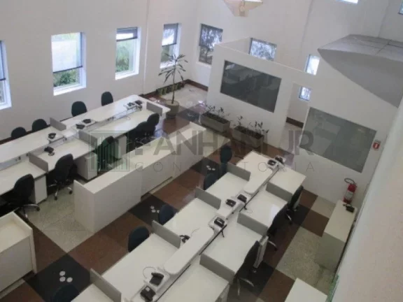 Imagem Casa comercial para locação em São Paulo-SP, bairro Jardim América: 10 salas, 6 banheiros, 25 vagas, 1.500,00 m²!