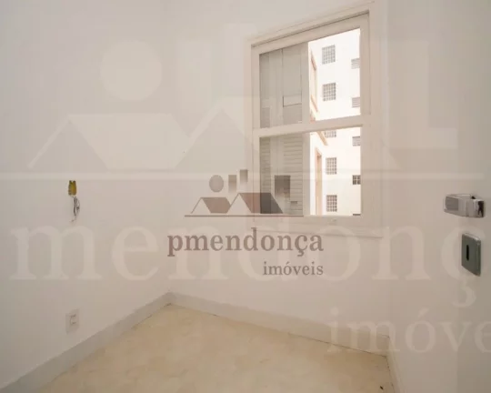 Imagem Apartamento bem amplo, totalmente reformando, tanto hidraulica, com eletrica, pisos e armarios, livv...