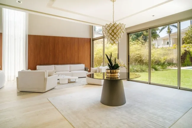 Imagem MANSÃO no Tamboré 3 MOBILIADA - 1.180m²