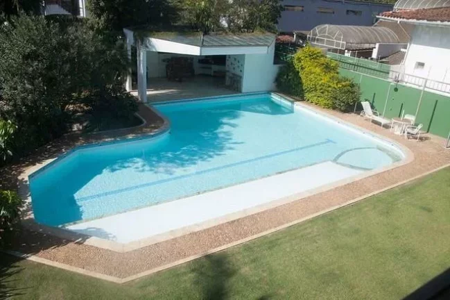Imagem Praia da Enseada** Linda Mansão Frente Total Para o Mar**, Altíssimo Padrão, 6 Garagens, Piscina, Churrasqueira, Lago etc.. TOP!