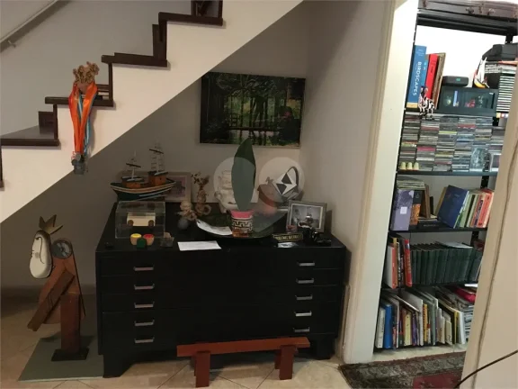 Imagem Casa à venda ou para alugar com 3 quartos, sendo 1 suíte, em Alto da Lapa, São Paulo - SP