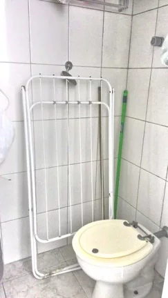 Imagem PITANGUEIRAS – UMA QUADRA DA PRAIA, EXCELETE APARTAMENTO COM VISTINHA MAR, ANDAR MEDIANO, CLARO E SUPER AREJADO, GARAGEM NO PRÉDIO DEMARCADA.