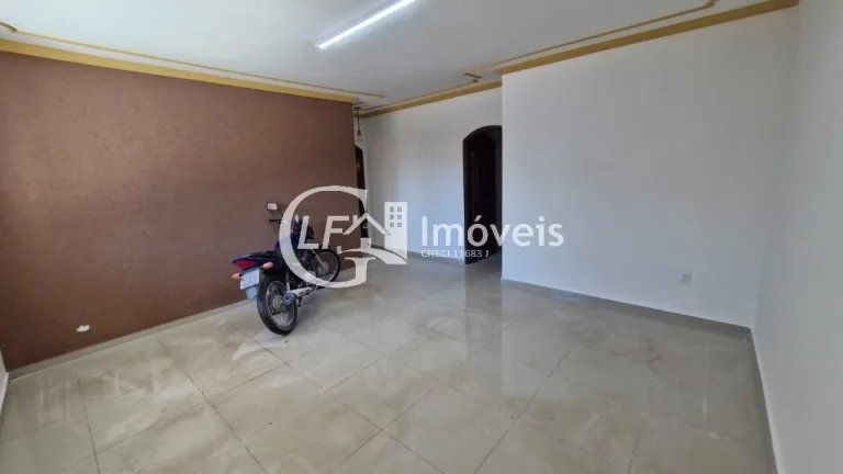 Imagem Oportunidade Única: Casa Comercial à Venda em Campo Grande-MS, Vila Ipiranga - 2 quartos, 1 suíte, 3 salas, 2 banheiros, 1 vaga de garagem, 247,72 m².