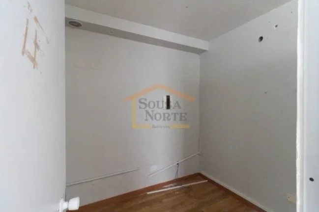 Imagem Ponto comercial com aproximadamente 516 m², composto por diversos ambientes e banheiros, possibilit...