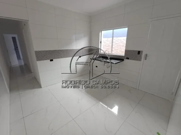 Imagem Espaçosa Casa Geminada 2 Suítes em Balneário Maracanã, Praia Grande