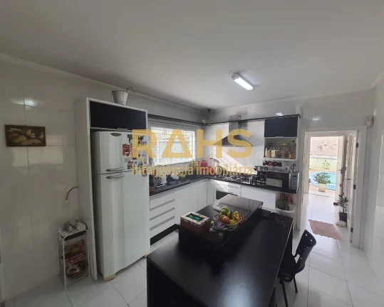 Linda Residência a Venda no Anita Garibaldi! Ótima residência, no bairro Anita Garibaldi (próxim...