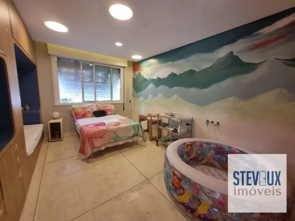 Imagem Casa multipavimentos à venda, bem localizada, próxima ao Hospital Santa Cruz e 10 minutos do metrô