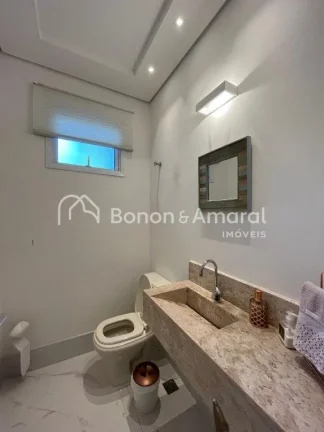 Imagem Linda casa à venda em um condomínio de alto padrão na cidade de Valinhos - SP. Esta espaçosa res...