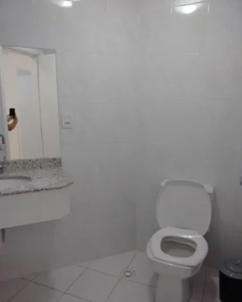 Imagem Apartamento à venda no Guarujá na Praia das Pitangueiras.