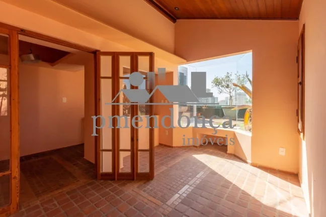 Imagem Linda cobertura duplex reformada  venda em Perdizes com 200m².