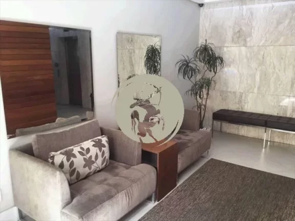 Imagem SALA COM CABEAMENTO DA TV À CABO NET E AR CONDICIONADO INSTALADO 2 DORMITÓRIOS SENDO UMA SUÍTE E ...