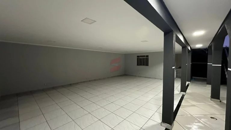 Imagem CASA com 3 dormitórios à venda com 576m² por R$ 1.630.000,00 no bairro Vargem Grande - PINHAIS / PR