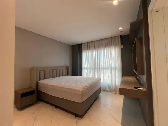 Imagem Apartamento mobiliado com 2 suítes e 2 vagas de garagem na Praia Brava em Itajaí