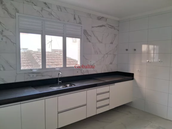 Imagem Belíssima casa alta Duplex em Santos na Ponta da Praia com duas garagens, 3 suítes e churrasqueira a venda por R$ 990.000,00