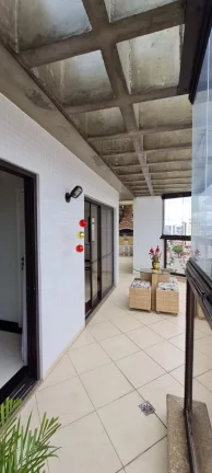 Imagem Cobertura à semi-mobiliada de 271 m², com 3 dormitórios ,sendo 2 suítes master com closet e banh...