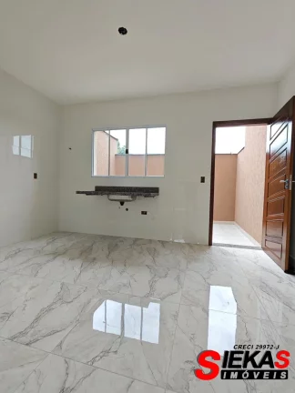 Imagem Oportunidade única: Casa à venda em São Paulo-SP, bairro Guaianases! 2 quartos, 1 sala, 1 banheiro, 1 vaga de garagem, 60m².