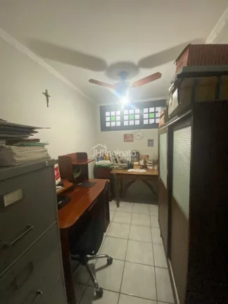 Imagem Sobrado à venda na região central de Votorantim -SP